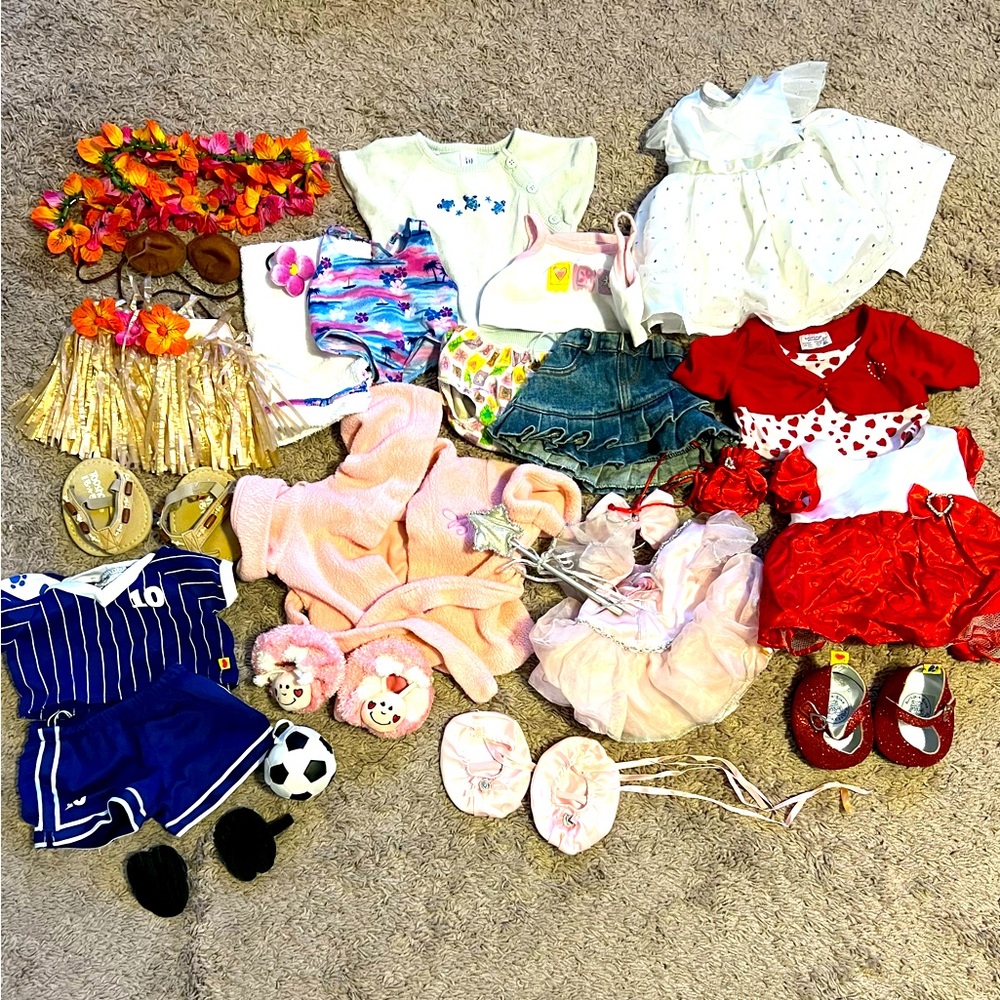 Build-A-Bear Lot of Outfits, 32 pieces